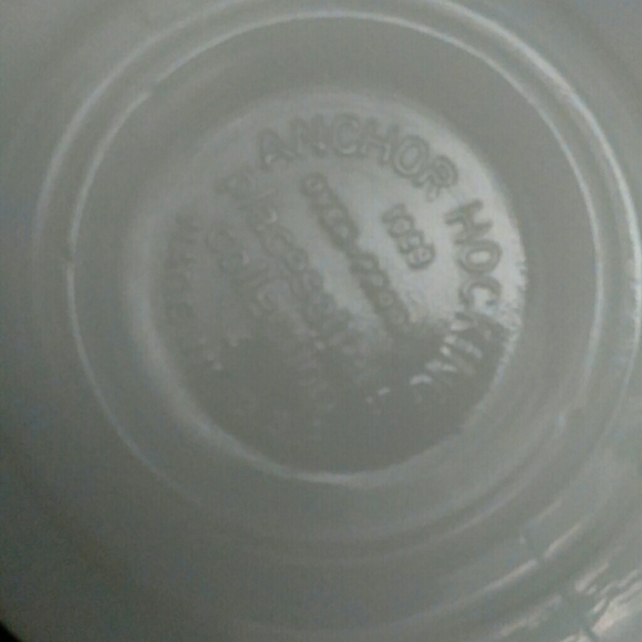 Vintage Antique Set of 5 Anchor Hocking Milk Glass coffee tea drink cups - Picture 3 of 5